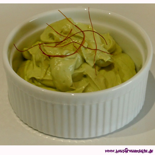 Avocado-Creme-Dip mit Wasabi