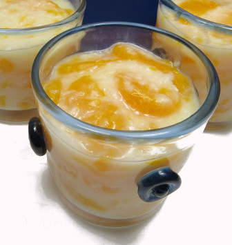 Mandarinen-Pudding-kochen