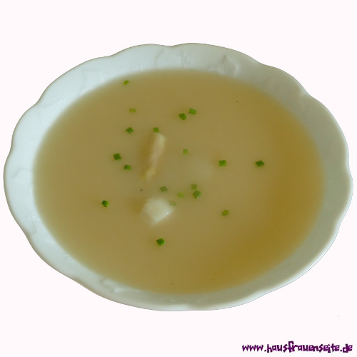 Spargelcremesuppe aus Spargelwasser und Resten