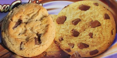 ein realer Milka ChocoCookie auf der Packung