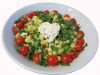 vegetarischer Couscous-Salat mit Rauke
