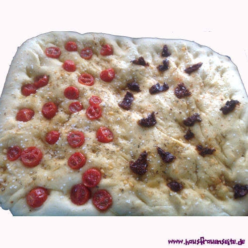 Focaccia mit Kirschtomaten