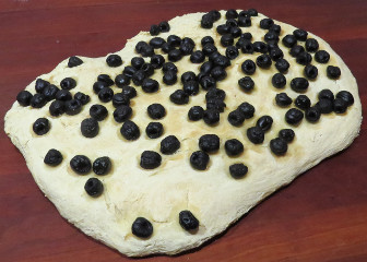 Focaccia mit Oliven