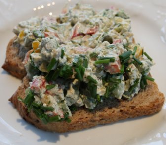 Feiner Brotaufstrich auf Brot