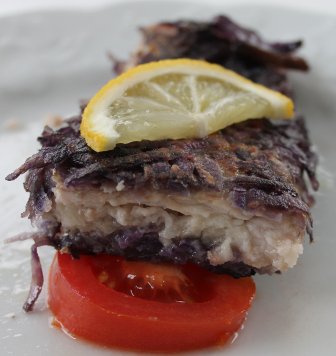 Karpfenfilet mit blauer Kartoffelkruste