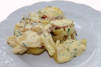 eine Portion Bratkartoffelauflauf