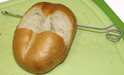 Brtchen durchstechen