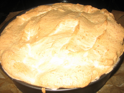 Ksekuchen mit Kokosbaiserhaube