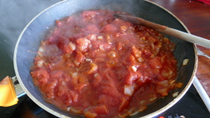 Tomatensauce zubereiten