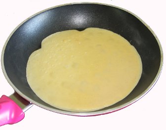 Pfannkuchen mit Kichererbsenmehl machen