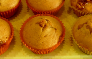 Snickers-Muffins backen