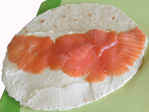 Lachs-Meerrettich-Wraps machen