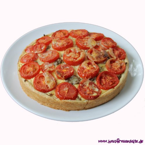 Hacktorte mit Wirsing und Tomaten