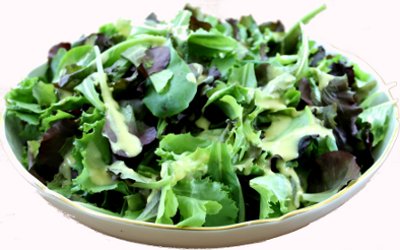 Salat mit Salatsoe mit Senf