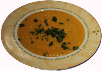 Mhren-Joghurtsuppe mit Curry